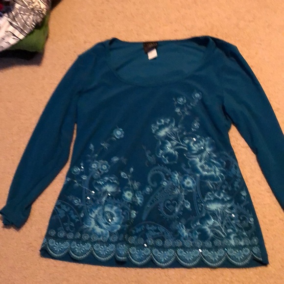 Shirt - Picture 1 of 4